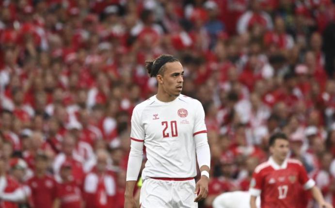 Dänemarks Yussuf Poulsen während des EM-Spiels gegen Russland. Foto: Jonathan Nackstrand/Pool AFP/AP/dpa