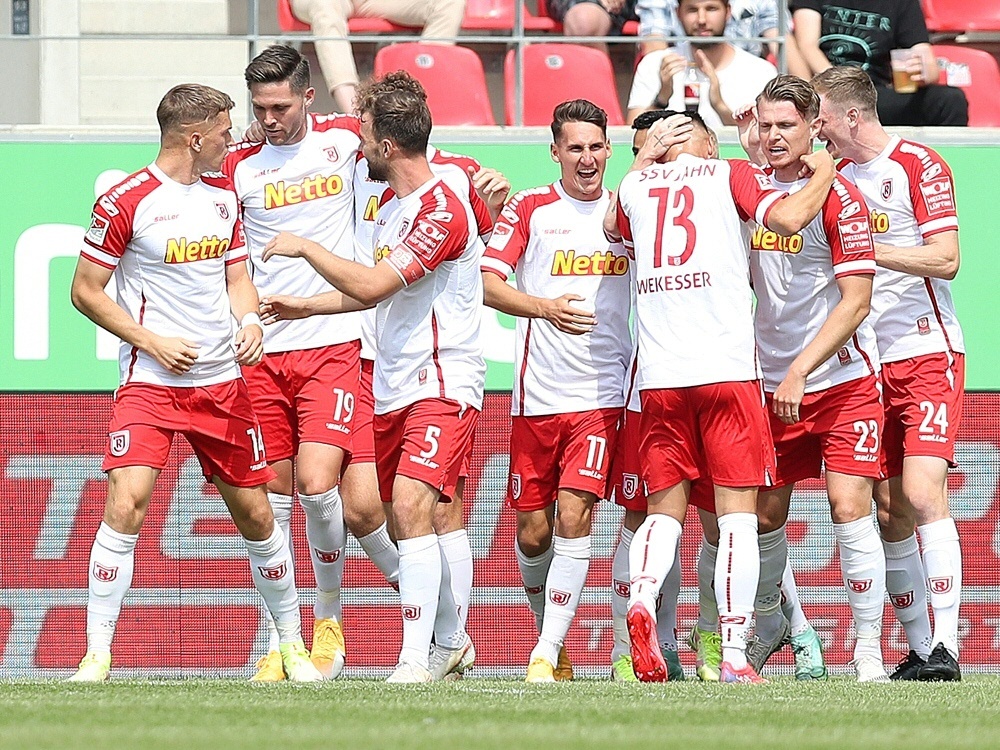 Regensburg holt den vierten Sieg im vierten Saisonspiel