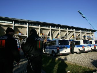 In Rostock war ein Großaufgebot der Polizei vertreten In Rostock war ein Großaufgebot der Polizei vertreten