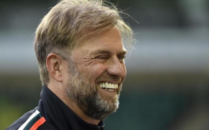 Liverpools Coach Jürgen Klopp ist jetzt ohne Brille unterwegs. Foto: Rui Vieira/AP/dpa