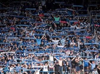 In Bochum waren 12.548 Fans im Stadion. Foto: Fabian Strauch/dpa In Bochum waren 12.548 Fans im Stadion. Foto: Fabian Strauch/dpa