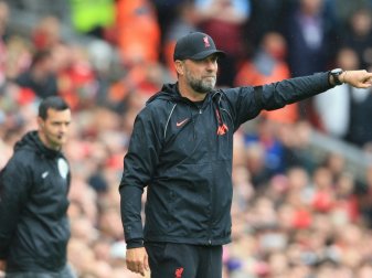 Klopp verzichtet neuerdings auf sein Markenzeichen Klopp verzichtet neuerdings auf sein Markenzeichen