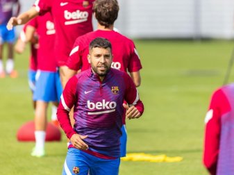 Auch Jordi Alba wird beim FC Barcelona Gehaltseinbußen hinnehmen. Foto: Philipp von Ditfurth/dpa Auch Jordi Alba wird beim FC Barcelona Gehaltseinbußen hinnehmen. Foto: Philipp von Ditfurth/dpa