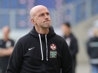 Kaiserslautern verliert in Halle mit 0:1 Kaiserslautern verliert in Halle mit 0:1