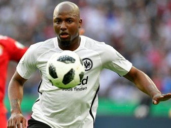 Greuther Fürth verpflichtet Ex-Frankfurter Jetro Willems Greuther Fürth verpflichtet Ex-Frankfurter Jetro Willems