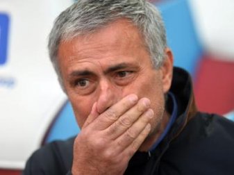 Nach Platz 16 in der Liga musste José Mourinho seinen Spint beim FC Chelsea räumen. Foto: Hannah McKay(Hannah Mckay) Nach Platz 16 in der Liga musste José Mourinho seinen Spint beim FC Chelsea räumen. Foto: Hannah McKay(Hannah Mckay)