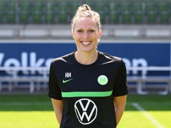 Kim Kulig, Assistenztrainerin der Frauen-Mannschaft des VfL Wolfsburgs. Foto: Swen Pförtner/dpa Kim Kulig, Assistenztrainerin der Frauen-Mannschaft des VfL Wolfsburgs. Foto: Swen Pförtner/dpa