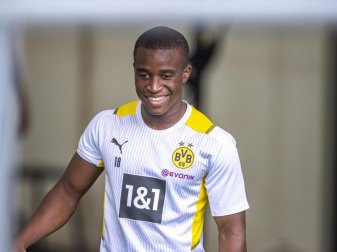 Borussia Dortmunds Youssoufa Moukoko steht im Kader der U21. Foto: David Inderlied/dpa Borussia Dortmunds Youssoufa Moukoko steht im Kader der U21. Foto: David Inderlied/dpa