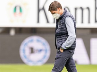 Glasner und Frankfurt spielen in Bielefeld Unentschieden Glasner und Frankfurt spielen in Bielefeld Unentschieden