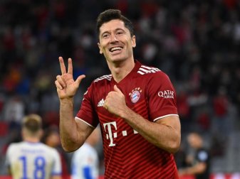 Traf dreimal gegen die Hertha: Bayerns Stürmerstar Robert Lewandowski. Foto: Sven Hoppe/dpa Traf dreimal gegen die Hertha: Bayerns Stürmerstar Robert Lewandowski. Foto: Sven Hoppe/dpa