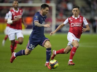 Lionel Messi (M.) spielte unauffällig für PSG. Foto: Francois Mori/AP/dpa Lionel Messi (M.) spielte unauffällig für PSG. Foto: Francois Mori/AP/dpa
