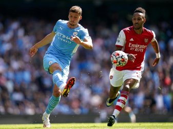 Manchester City verlängerte den Vertrag von Ruben Dias (l). Foto: Nick Potts/PA Wire/dpa Manchester City verlängerte den Vertrag von Ruben Dias (l). Foto: Nick Potts/PA Wire/dpa