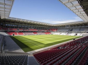 Der SC Freiburg zieht im Oktober in die neue Spielstätte. Foto: Tom Weller/dpa Der SC Freiburg zieht im Oktober in die neue Spielstätte. Foto: Tom Weller/dpa