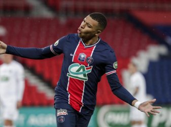 Verlängert Kylian Mbappé nach seinem geplatzten Wechsel nun doch bei PSG?. Foto: Thibault Camus/AP/dpa Verlängert Kylian Mbappé nach seinem geplatzten Wechsel nun doch bei PSG?. Foto: Thibault Camus/AP/dpa