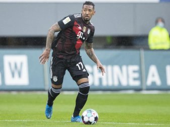 Steht kurz vor der Unterschrift in Lyon: Ex-Bayern-Profi Jérôme Boateng. Foto: Tom Weller/dpa Steht kurz vor der Unterschrift in Lyon: Ex-Bayern-Profi Jérôme Boateng. Foto: Tom Weller/dpa