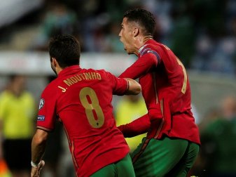 Cristiano Ronaldo rettet Portugal späten Sieg Cristiano Ronaldo rettet Portugal späten Sieg