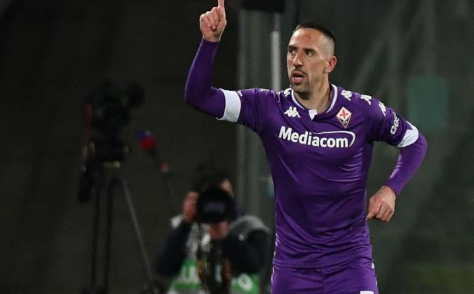 Franck Ribery im Gespräch bei Hellas Verona