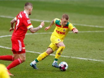Spielte zuletzt für den 1. FC Köln: Max Meyer (r). Foto: Odd Anderson/AFP-Pool/dpa Spielte zuletzt für den 1. FC Köln: Max Meyer (r). Foto: Odd Anderson/AFP-Pool/dpa