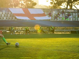 Corona-Ausbruch: Englands U21 fährt nicht nach Rumänien Corona-Ausbruch: Englands U21 fährt nicht nach Rumänien
