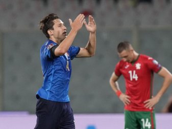 Federico Chiesa (l) traf für Italien gegen Bulgarien. Foto: Luca Bruno/AP/dpa Federico Chiesa (l) traf für Italien gegen Bulgarien. Foto: Luca Bruno/AP/dpa