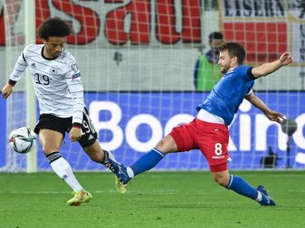 Zeigte eine ansprechende Partie gegen Liechtenstein: Leroy Sané (l). Foto: Sven Hoppe/dpa Zeigte eine ansprechende Partie gegen Liechtenstein: Leroy Sané (l). Foto: Sven Hoppe/dpa