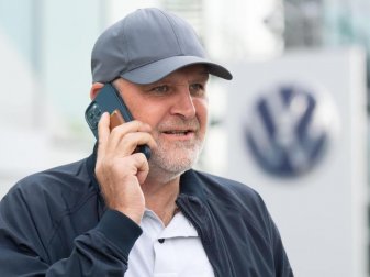 Manager Jörg Schmadtke sieht den VfL Wolfsburg nach Ablauf der Transferperiode gut aufgestellt. Foto: Julian Stratenschulte/dpa Manager Jörg Schmadtke sieht den VfL Wolfsburg nach Ablauf der Transferperiode gut aufgestellt. Foto: Julian Stratenschulte/dpa