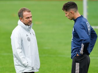 Hansi Flick (l.) kann wohl wieder auf Kai Havertz setzen Hansi Flick (l.) kann wohl wieder auf Kai Havertz setzen