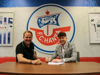 Duljevic (r.) erhält bei Rostock einen Vertrag bis 2023 Duljevic (r.) erhält bei Rostock einen Vertrag bis 2023