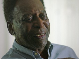 Weiter auf der Intensivstation: Pele Weiter auf der Intensivstation: Pele