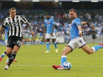 SSC Neapel sichert sich drei Punkte gegen Juventus SSC Neapel sichert sich drei Punkte gegen Juventus