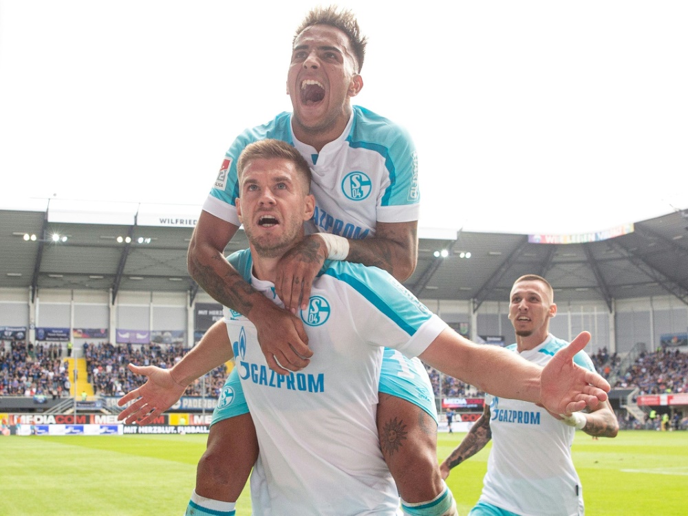 Terodde bringt Schalke drei Punkte ein
