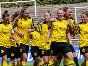 Kantersieg zum Auftakt: BVB-Frauen mit Schützenfest im ersten Pflichtspiel Kantersieg zum Auftakt: BVB-Frauen mit Schützenfest im ersten Pflichtspiel