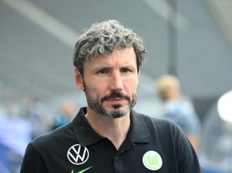 Mark van Bommel trifft mit dem VfL Wolfsburg zum Champions League-Auftakt auf den französischen Meister OSC Lille. Foto: Soeren Stache/dpa-Zentralbild/dpa Mark van Bommel trifft mit dem VfL Wolfsburg zum Champions League-Auftakt auf den französischen Meister OSC Lille. Foto: Soeren Stache/dpa-Zentralbild/dpa
