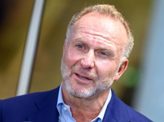 Glaubt nicht an einen Wechsel von BVB-Torjäger Erling Haaland zum FC Bayern im kommenden Jahr: Karl-Heinz Rummenigge. Foto: Arne Dedert/dpa Glaubt nicht an einen Wechsel von BVB-Torjäger Erling Haaland zum FC Bayern im kommenden Jahr: Karl-Heinz Rummenigge. Foto: Arne Dedert/dpa
