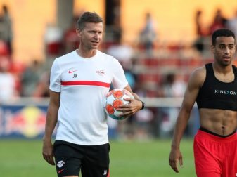 „Strategisch ausschlachten“: Jesse Marsch und Tyler Adams mit harten Worten an die Bayern „Strategisch ausschlachten“: Jesse Marsch und Tyler Adams mit harten Worten an die Bayern