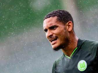 Will sich mit seinen Leistungen beim VfL Wolfsburg für Frankreichs Nationalteam empfehlen: Maxence Lacroix. Foto: Swen Pförtner/dpa Will sich mit seinen Leistungen beim VfL Wolfsburg für Frankreichs Nationalteam empfehlen: Maxence Lacroix. Foto: Swen Pförtner/dpa