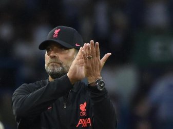 Freut sich auf das Spiel in Liverpool gegen den AC Mailand: Trainer Jürgen Klopp. Foto: Rui Vieira/AP/dpa Freut sich auf das Spiel in Liverpool gegen den AC Mailand: Trainer Jürgen Klopp. Foto: Rui Vieira/AP/dpa