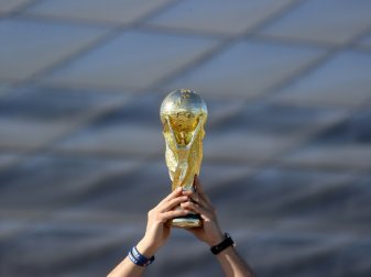 Fans gegen WM im Zwei-Jahres-Rhythmus Fans gegen WM im Zwei-Jahres-Rhythmus