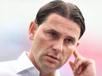 Hat mit Leverkusen ambitionierte Ziele in der Europa League: Bayer-Coach Gerardo Seoane. Foto: Rolf Vennenbernd/dpa Hat mit Leverkusen ambitionierte Ziele in der Europa League: Bayer-Coach Gerardo Seoane. Foto: Rolf Vennenbernd/dpa