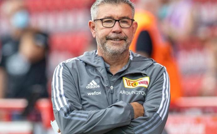 Erwartet von Union-Stürmer Kruse eine Leistungssteigerung: Trainer Urs Fischer. Foto: Andreas Gora/dpa
