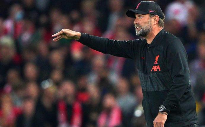Jürgen Klopp gestikuliert am Spielfeldrand. Foto: Peter Byrne/PA Wire/dpa
