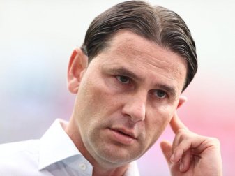 Will mit Bayer Leverkusen um Platz eins in der Gruppe mitspielen: Trainer Gerardo Seoane. Foto: Rolf Vennenbernd/dpa Will mit Bayer Leverkusen um Platz eins in der Gruppe mitspielen: Trainer Gerardo Seoane. Foto: Rolf Vennenbernd/dpa