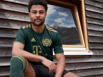 FC Bayern präsentiert das Wiesn-Trikot FC Bayern präsentiert das Wiesn-Trikot