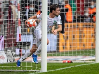 Borussia Mönchengladbach muss auf Jonas Hofmann verzichten. Foto: Andreas Gora/dpa Borussia Mönchengladbach muss auf Jonas Hofmann verzichten. Foto: Andreas Gora/dpa