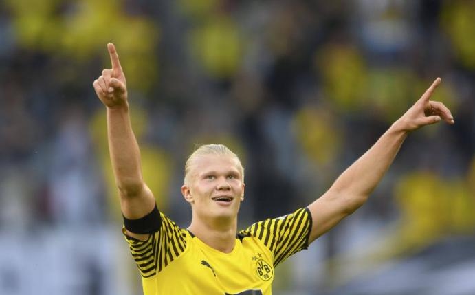 Lewandowski geht leer aus: Erling Haaland ist der Spieler des Monats August