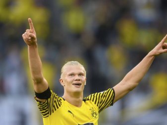 Lewandowski geht leer aus: Erling Haaland ist der Spieler des Monats August Lewandowski geht leer aus: Erling Haaland ist der Spieler des Monats August