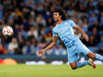 Hat kurz nach seiner Tor-Premiere in der Champions League gegen RB Leipzig seinen Vater verloren.: Nathan Aké von Manchester City. Foto: Zac Goodwin/Press Association/dpa Hat kurz nach seiner Tor-Premiere in der Champions League gegen RB Leipzig seinen Vater verloren.: Nathan Aké von Manchester City. Foto: Zac Goodwin/Press Association/dpa