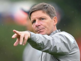 Glasner trifft erstmals nach seinem Wechsel zur Eintracht Frankfurt auf seinen Ex-Club VfL Wolfsburg. Foto: Arne Dedert/dpa Glasner trifft erstmals nach seinem Wechsel zur Eintracht Frankfurt auf seinen Ex-Club VfL Wolfsburg. Foto: Arne Dedert/dpa