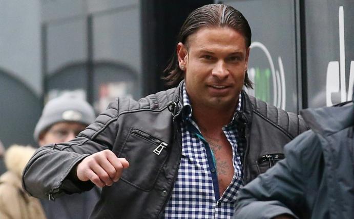 Tim Wiese beim Nordderby aus des Stadion verwiesen