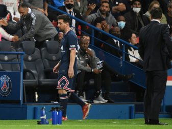 Lionel Messi mit Trainer Mauricio Pochettino. Lionel Messi mit Trainer Mauricio Pochettino.